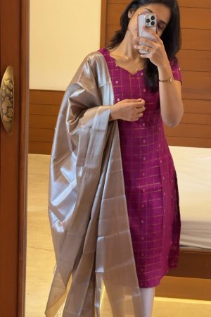 AD033 PONGAL SERIES 2K25 raw silk pink with tissue duppata